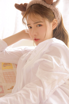 新婚女教师被校长